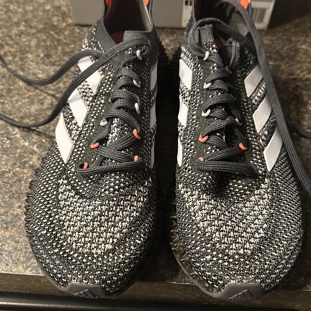 Adidas 4DFWD women’s.